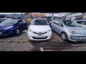 2013 (63) - 1.33 VVT-i Trend 5dr