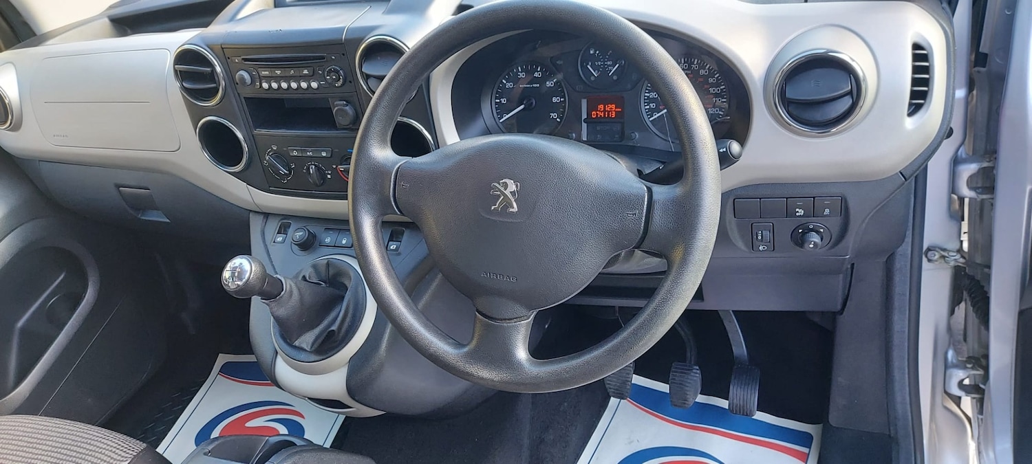 Used Peugeot Partner Tepee 2014 for sale - 78026197: Photo 12