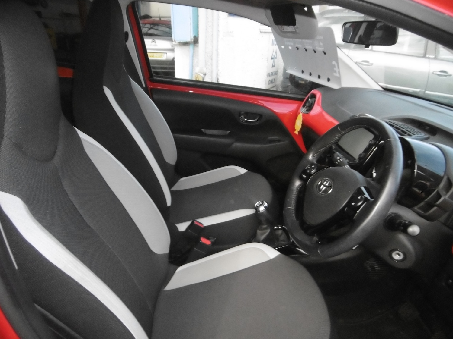 Used Toyota AYGO 2017 for sale - 76320489: Photo 7