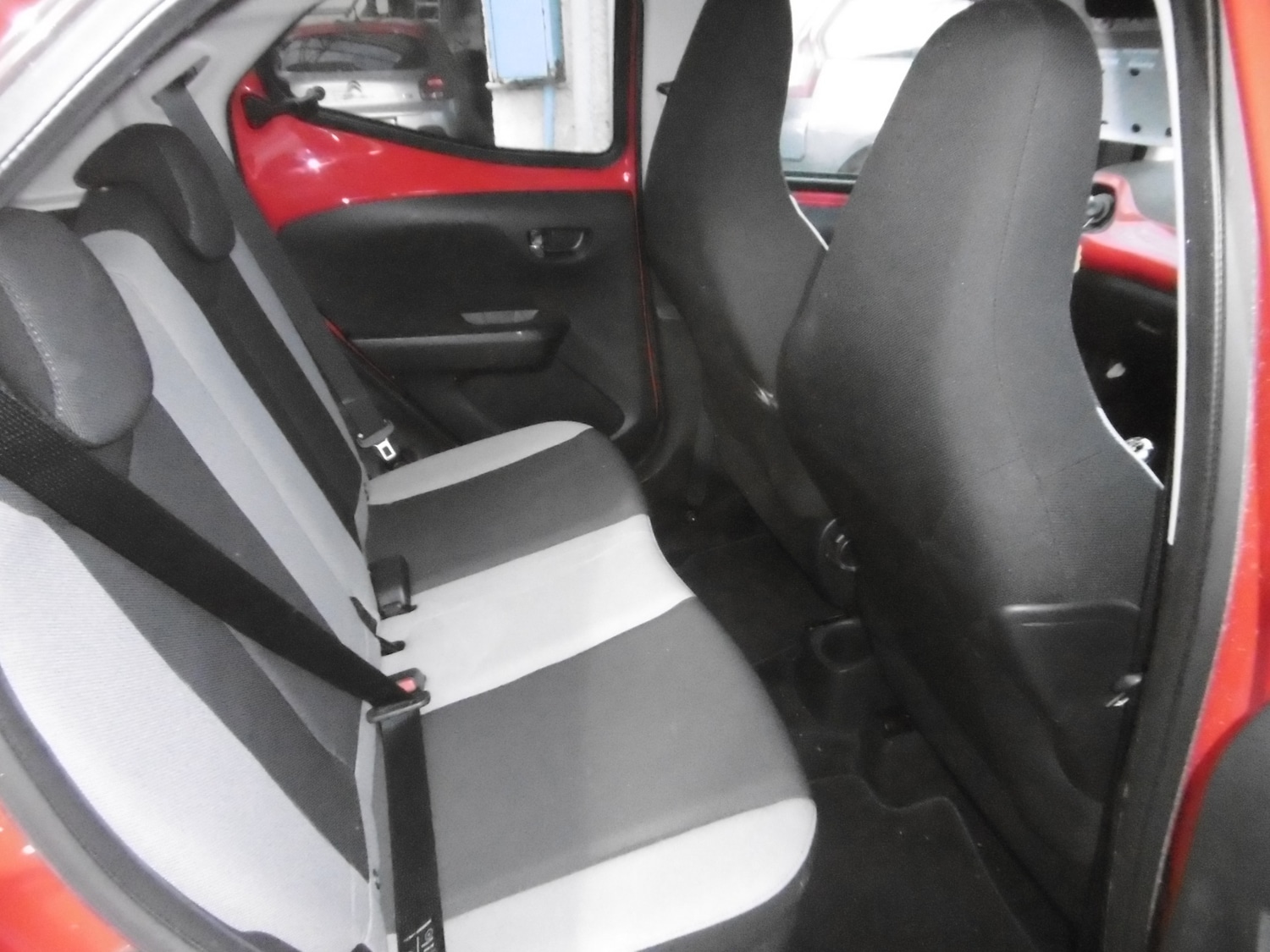 Used Toyota AYGO 2017 for sale - 76320489: Photo 8