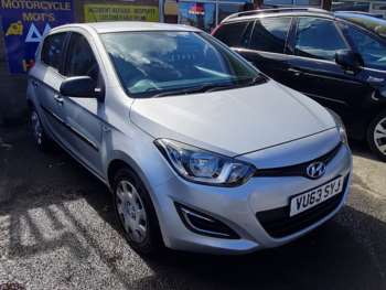 Used Hyundai i20 2013 for sale - 74731501: Photo