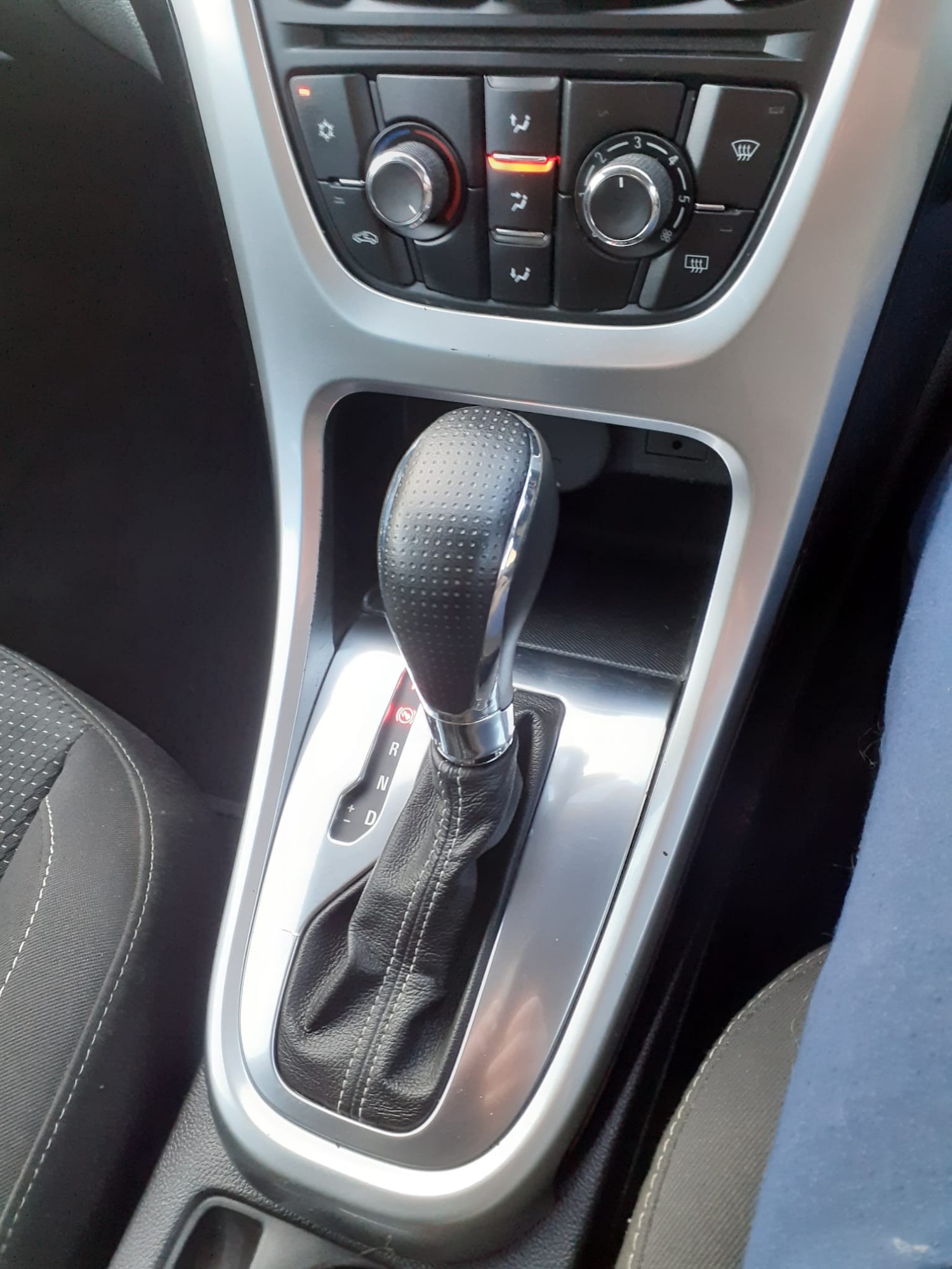 Used Vauxhall Astra 2011 for sale - 77640381: Photo 11