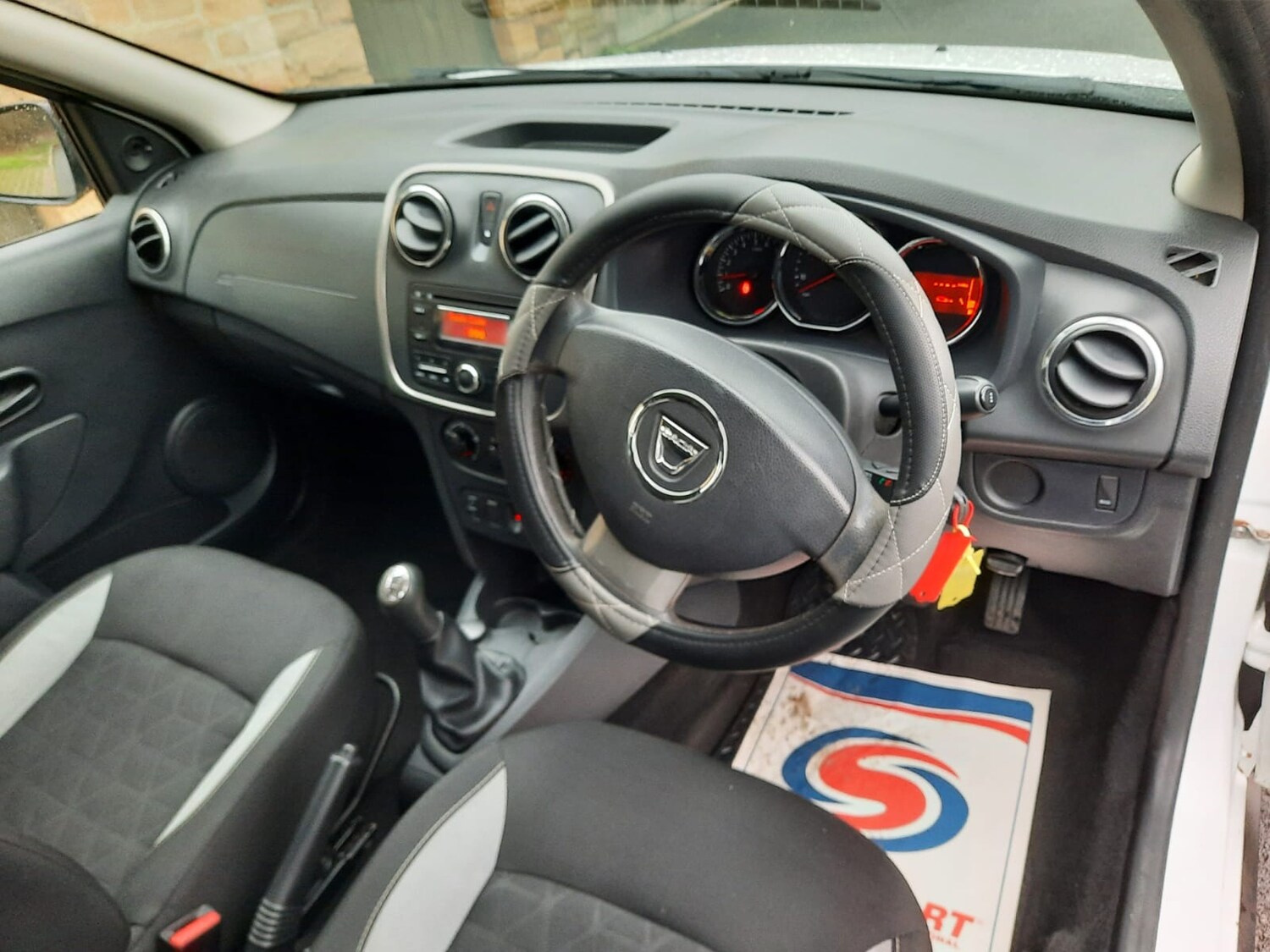 Used Dacia Sandero Stepway 2015 for sale - 76027752: Photo 16