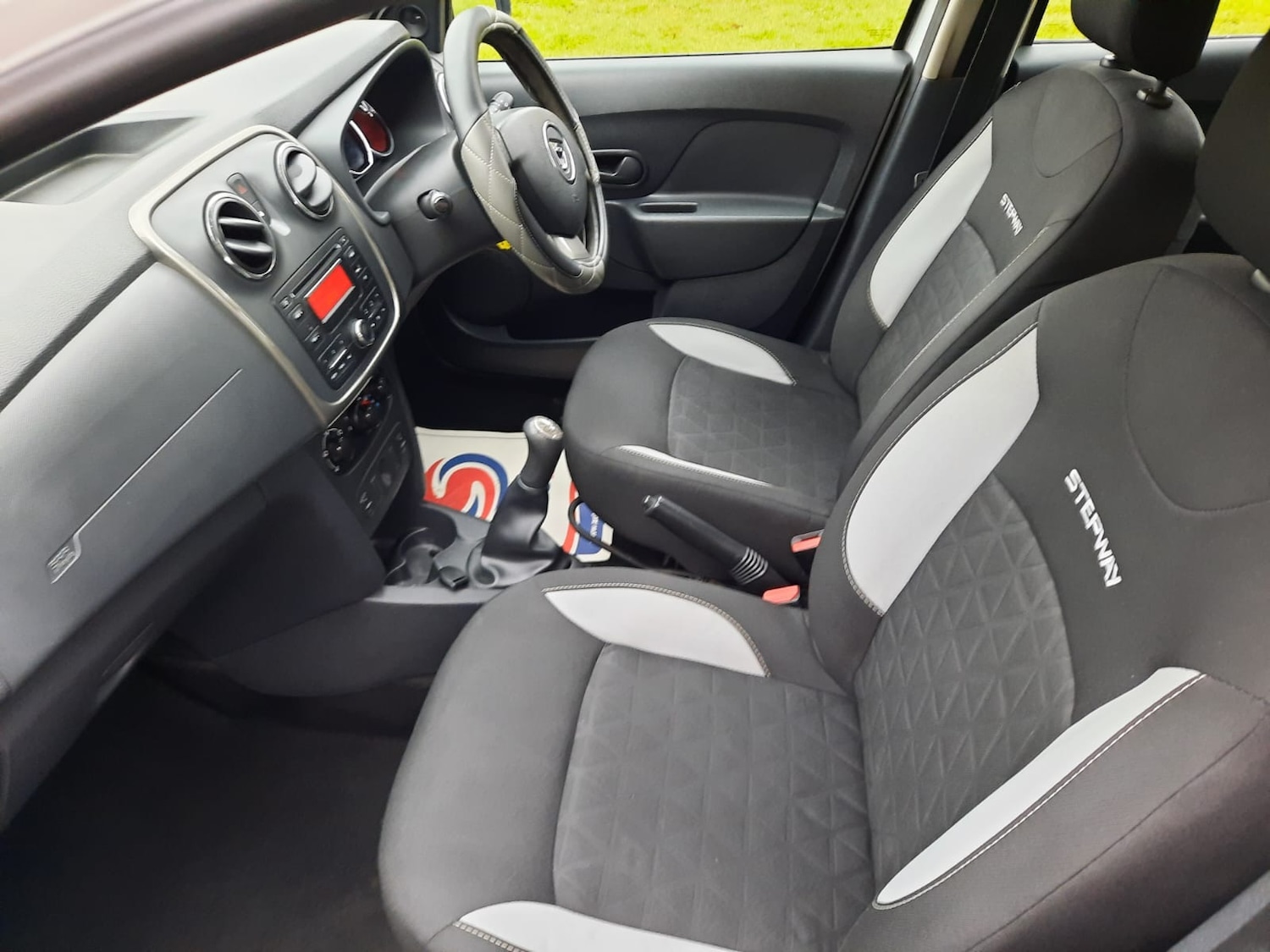 Used Dacia Sandero Stepway 2015 for sale - 76027752: Photo 21