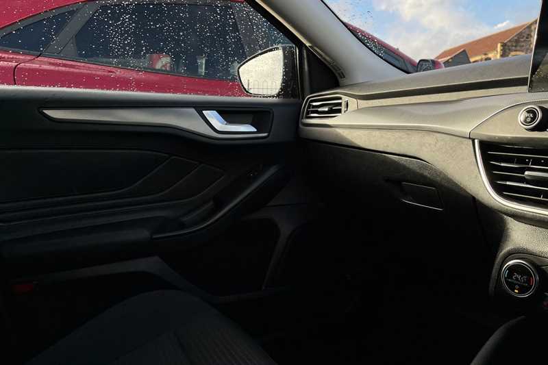 Used Ford Focus for sale - 76462997: Photo 49