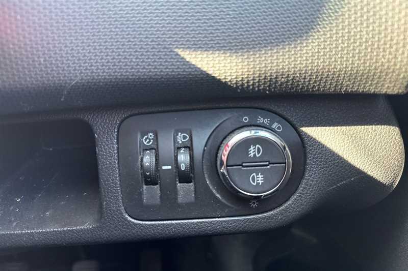 Used Vauxhall Meriva 2017 for sale - 77900777: Photo 40