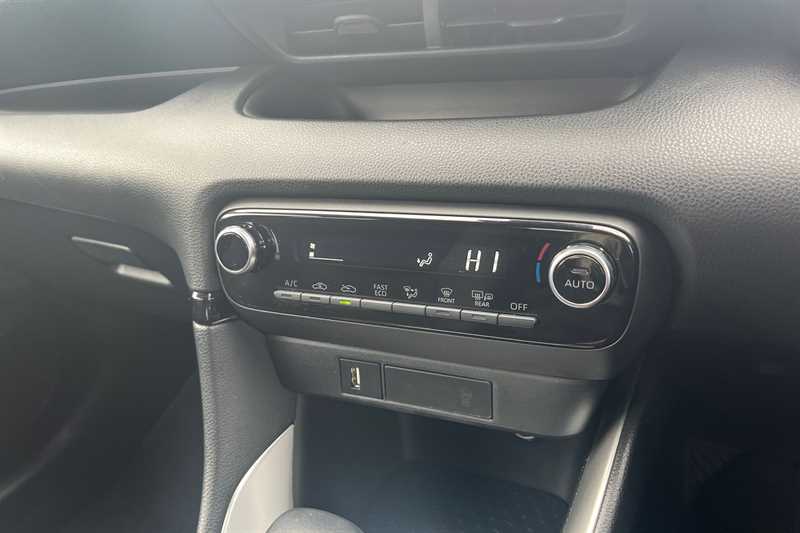 Used Toyota Yaris 2022 for sale - 77863406: Photo 15