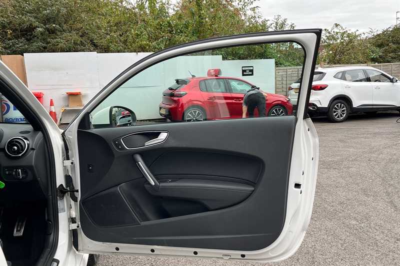 Used Audi A1 2016 for sale - 76447877: Photo 40