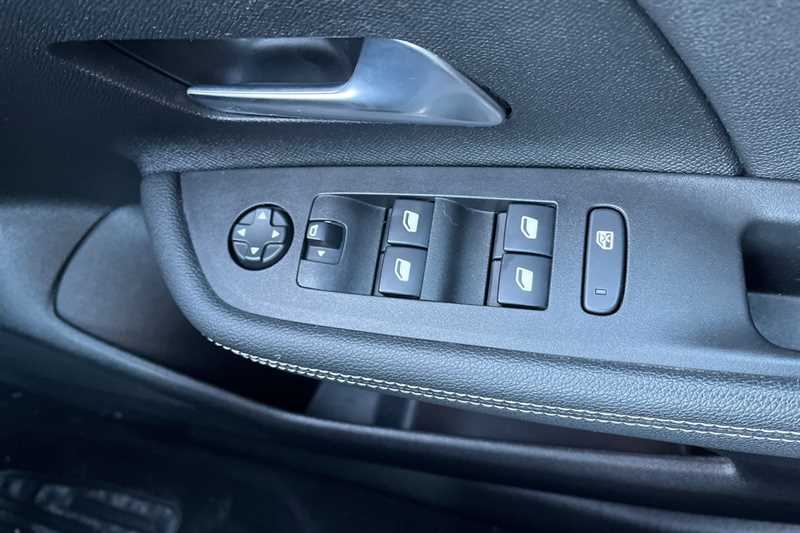 Used Vauxhall Mokka 2023 for sale - 78130927: Photo 16