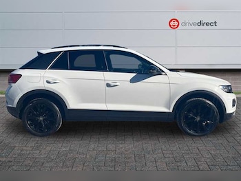 Used Volkswagen T-Roc 2021 for sale - 78138715: Photo
