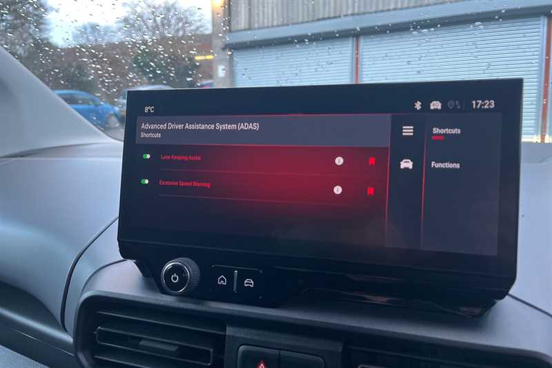 Used Vauxhall Combo Life 2025 for sale - 77800422: Photo 17