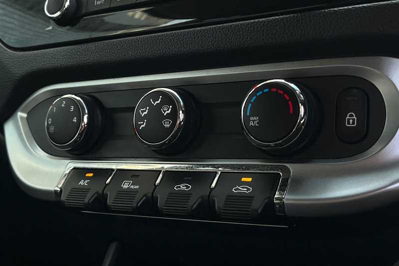 Used Vauxhall Crossland 2022 for sale - 76529582: Photo 15