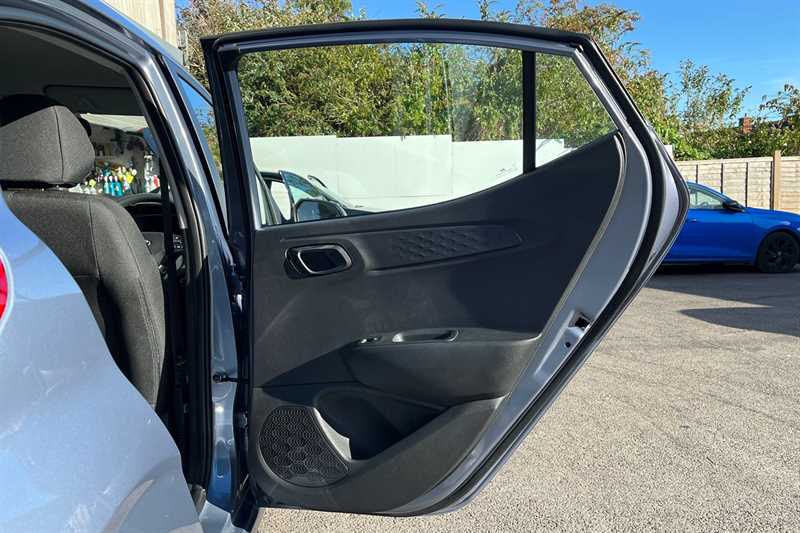 Used Hyundai i10 for sale - 76530358: Photo 39