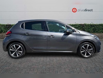 Used Peugeot 208 2019 for sale - 75580389: Photo