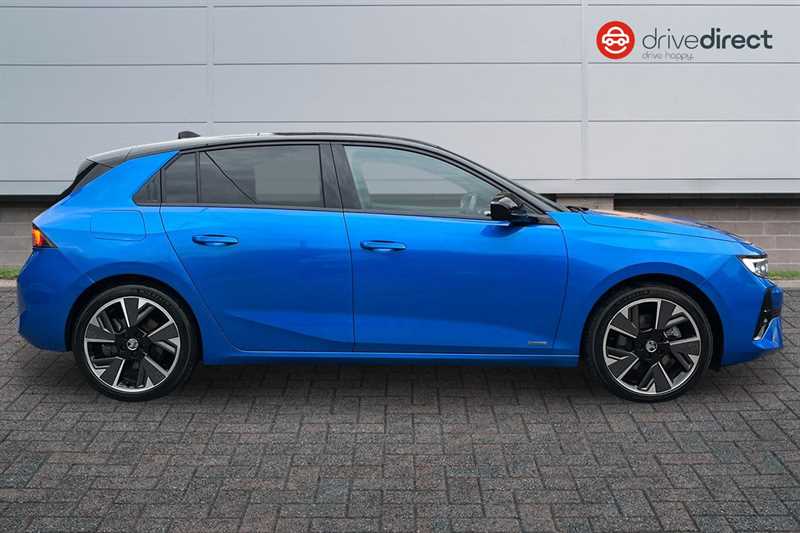 Used Vauxhall Astra 2023 for sale - 77391047: Photo 2