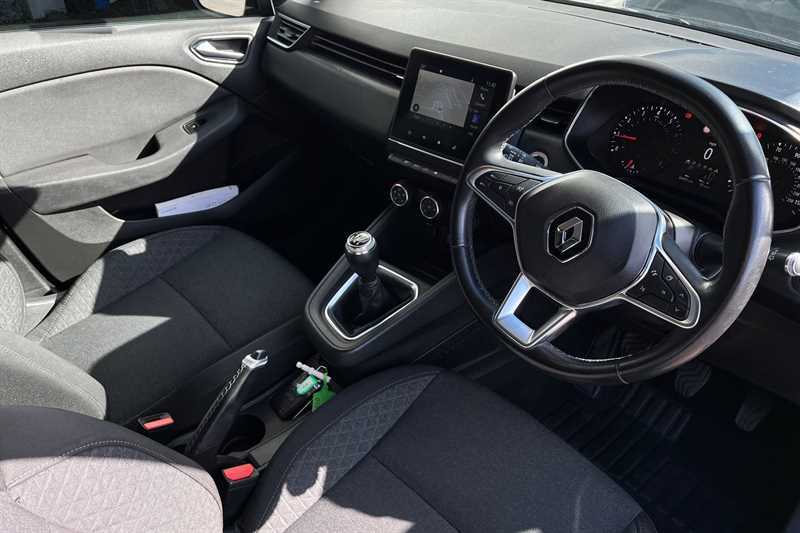 Used Renault Clio 2019 for sale - 76516387: Photo 42