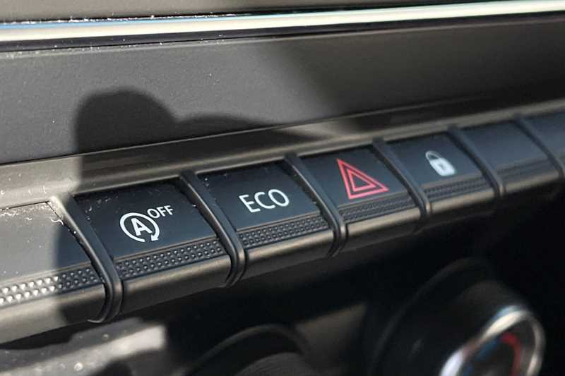 Used Renault Clio 2019 for sale - 76516387: Photo 46