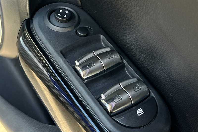 Used MINI Hatch 2020 for sale - 77317352: Photo 16