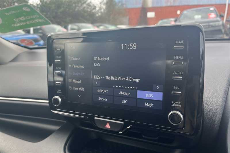 Used Toyota Yaris 2022 for sale - 77944282: Photo 17