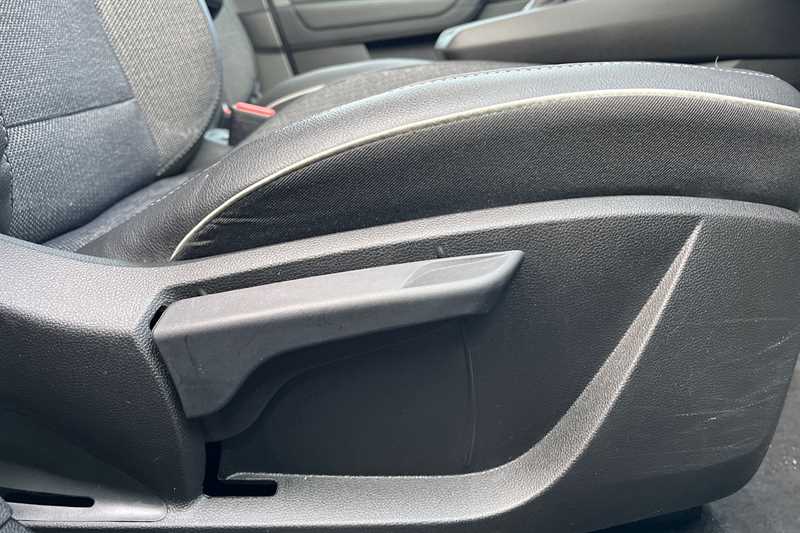 Used Renault Captur for sale - 77894986: Photo 26