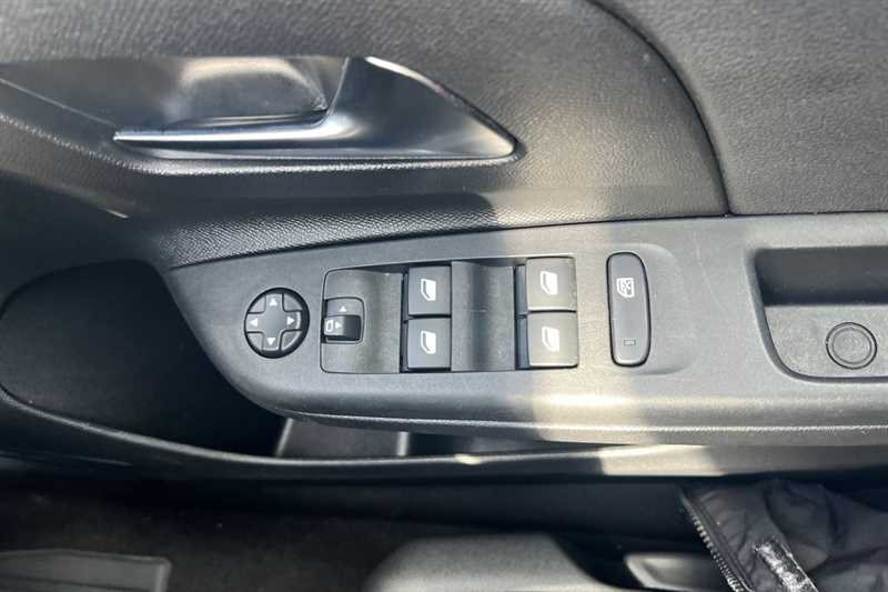 Used Vauxhall Corsa 2023 for sale - 78050121: Photo 16