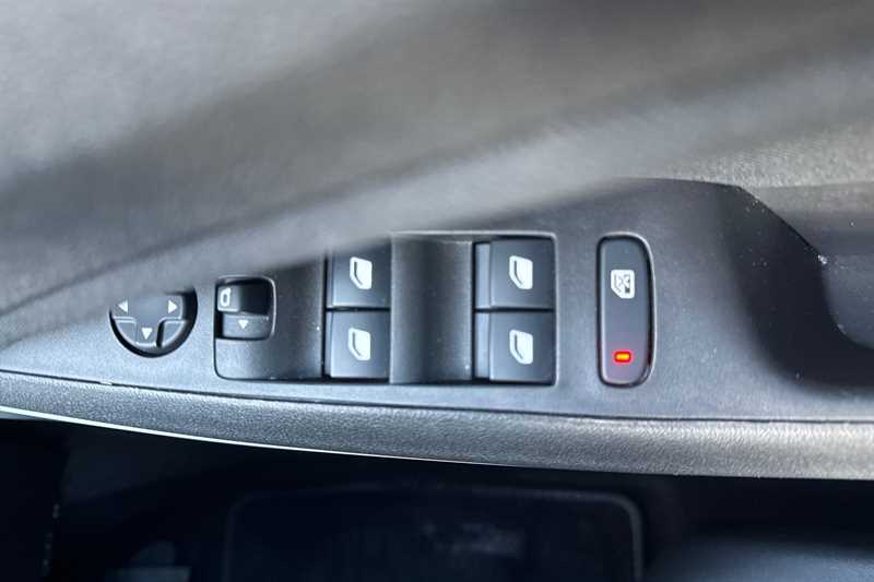 Used Vauxhall Crossland X 2020 for sale - 78221828: Photo 16