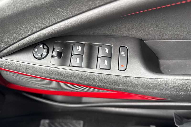 Used Vauxhall Crossland 2023 for sale - 77944986: Photo 16