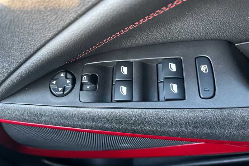 Used Vauxhall Crossland 2022 for sale - 77844386: Photo 16