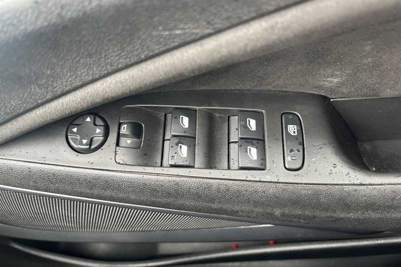 Used Vauxhall Crossland 2022 for sale - 77481813: Photo 16