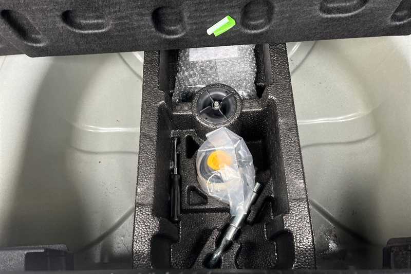 Used Vauxhall Corsa 2018 for sale - 77317817: Photo 37