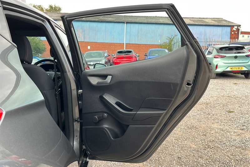 Used Ford Fiesta 2019 for sale - 76140610: Photo 39