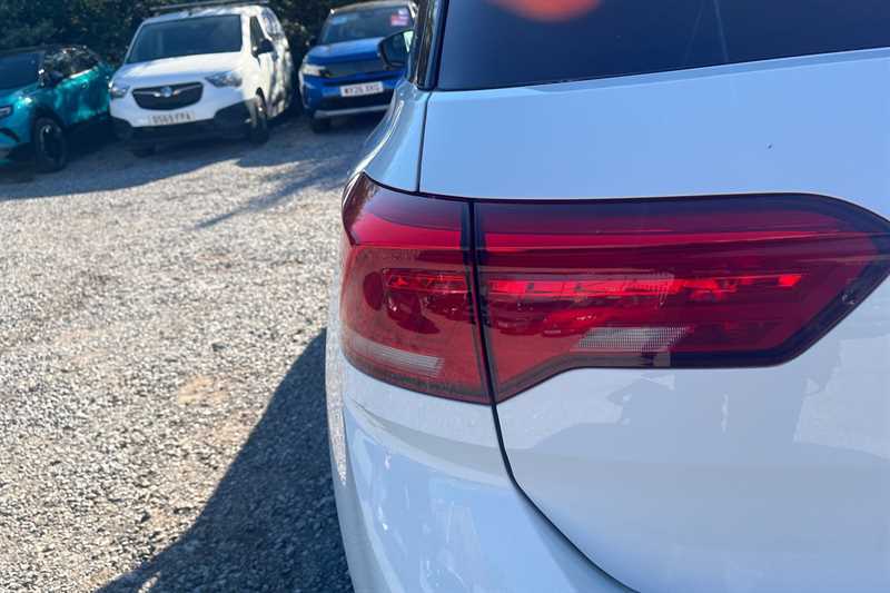 Used Volkswagen T-Roc for sale - 78221919: Photo 31