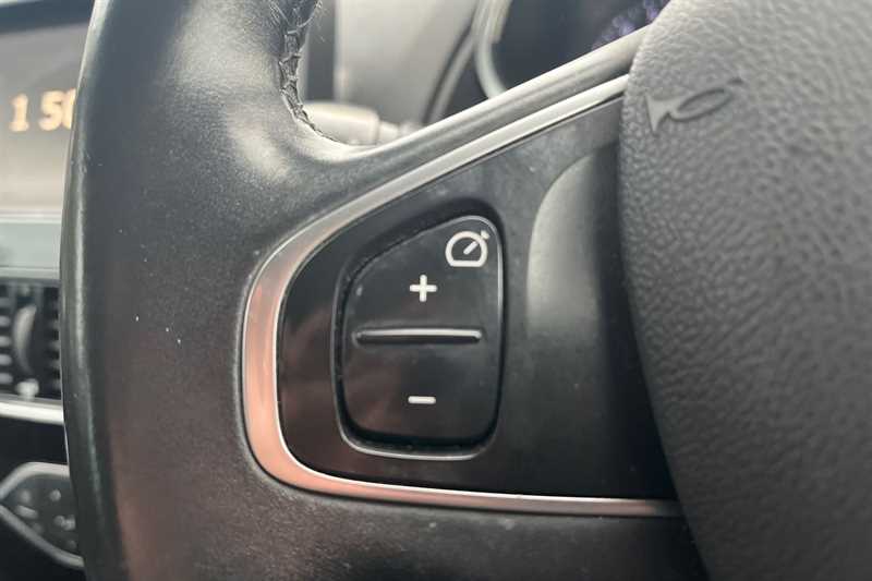 Used Renault Clio 2018 for sale - 76955821: Photo 21