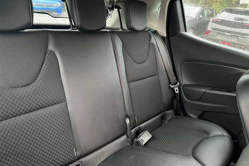 Used Renault Clio 2018 for sale - 76955821: Photo 24