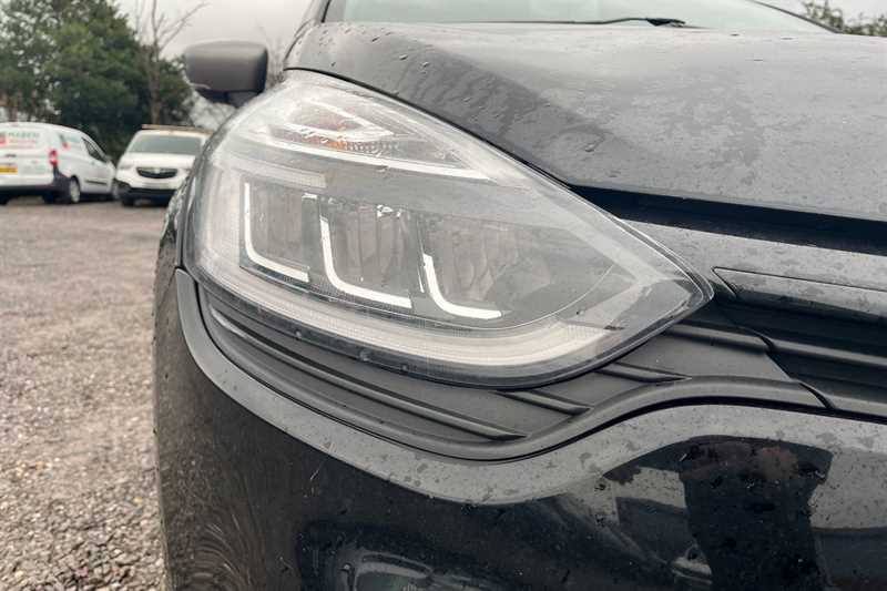 Used Renault Clio 2018 for sale - 76955821: Photo 28