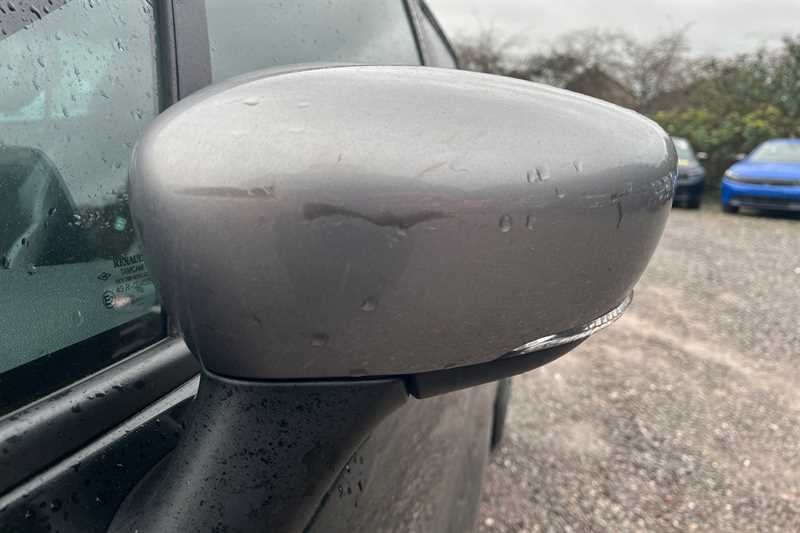 Used Renault Clio 2018 for sale - 76955821: Photo 35