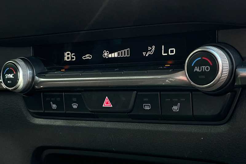 Used Mazda CX-30 2021 for sale - 76448339: Photo 15