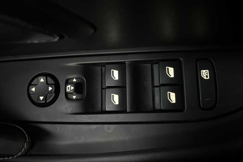 Used Peugeot 208 2021 for sale - 77430677: Photo 16