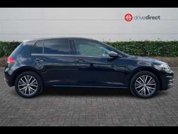 Used Volkswagen Golf 2018 for sale - 74657320: Photo