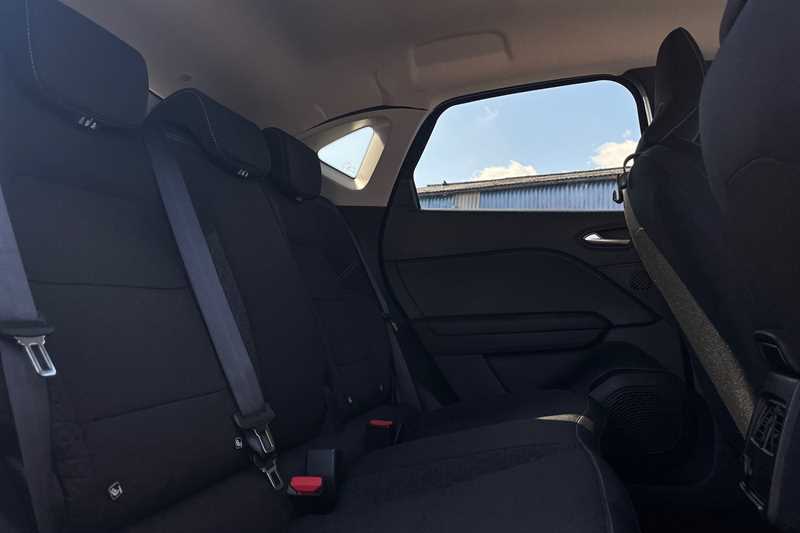 Used Renault Captur 2024 for sale - 78160215: Photo 24