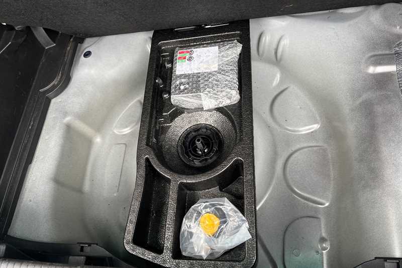 Used Vauxhall Crossland 2021 for sale - 77699327: Photo 37