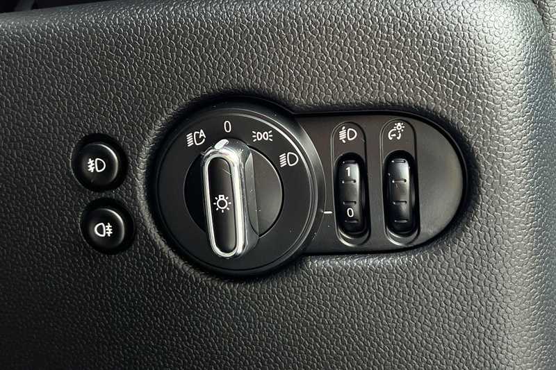 Used MINI Hatch 2020 for sale - 76462881: Photo 43