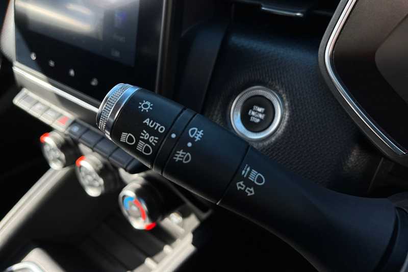 Used Renault Clio 2019 for sale - 76943988: Photo 48