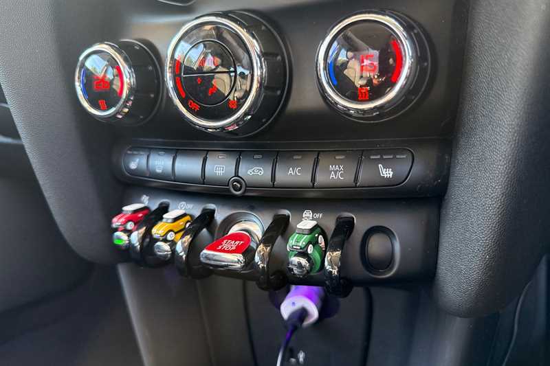 Used MINI Hatch 2019 for sale - 78143414: Photo 15