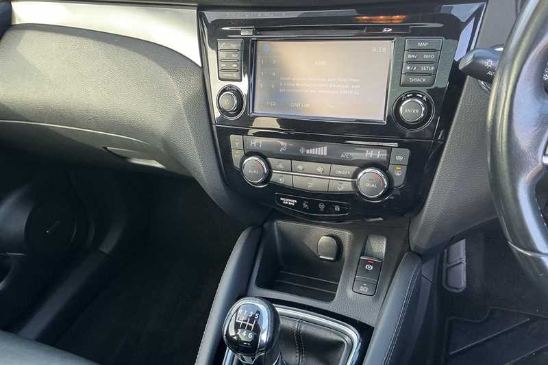 Used Nissan Qashqai 2017 for sale - 77712341: Photo 14