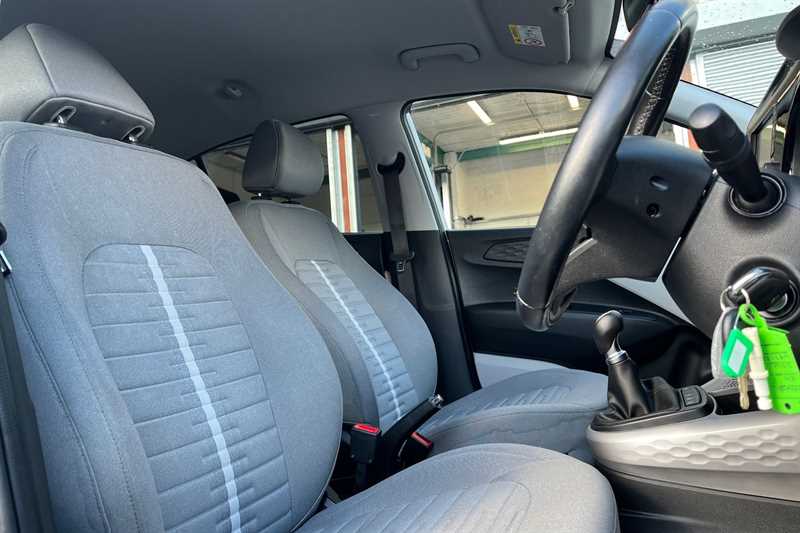 Used Hyundai i10 2022 for sale - 76956019: Photo 23