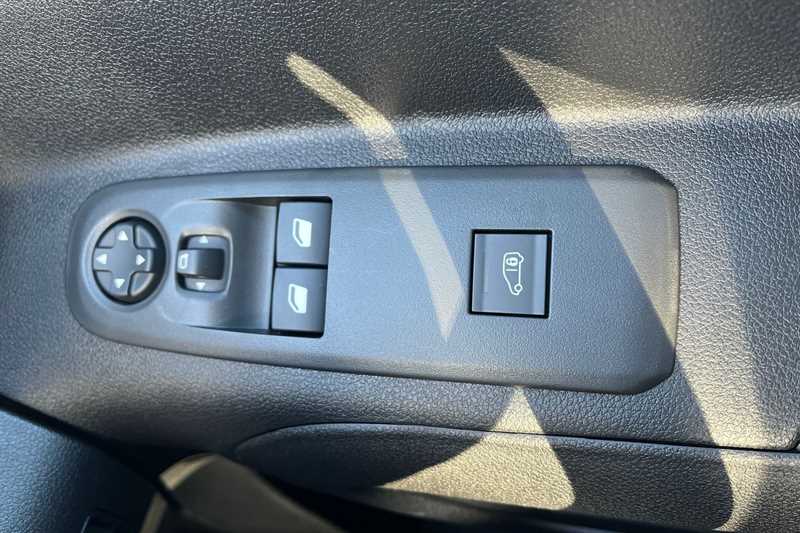 Used Vauxhall Combo 2025 for sale - 77863066: Photo 16