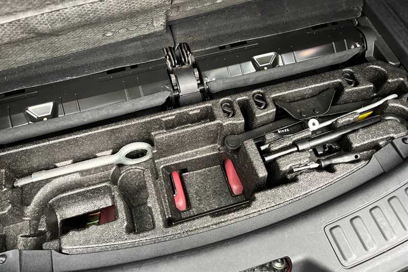 Used Land Rover Discovery Sport for sale - 76463629: Photo 37