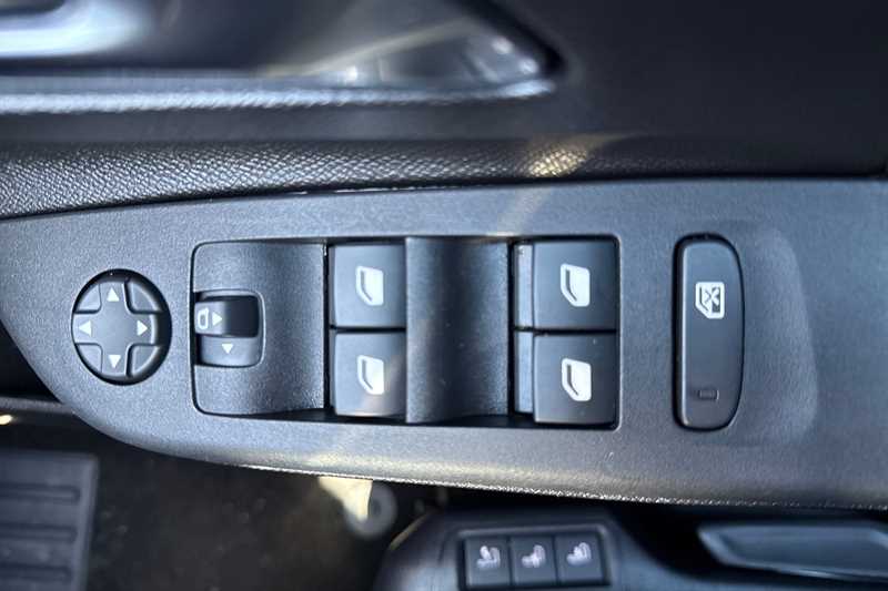 Used Vauxhall Corsa 2025 for sale - 77800336: Photo 16