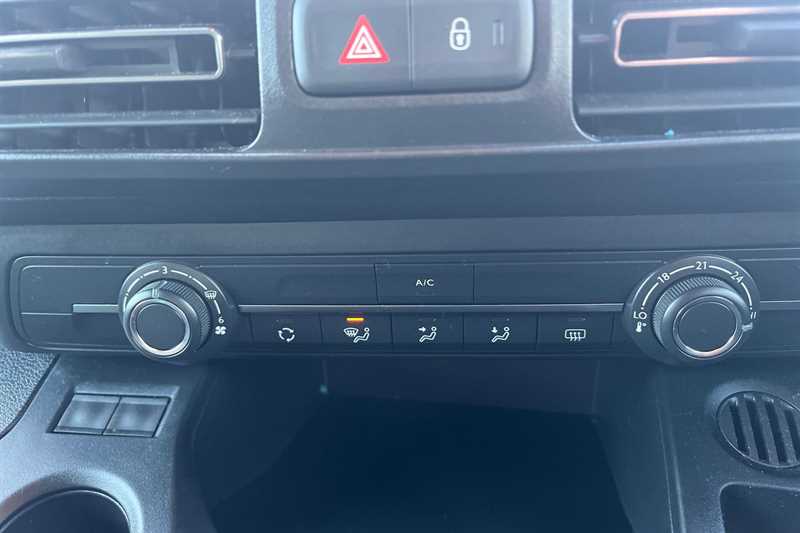 Used Vauxhall Combo Life 2022 for sale - 77317910: Photo 15